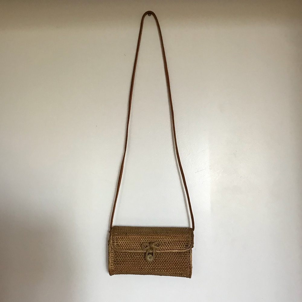 Woven wicker bag
